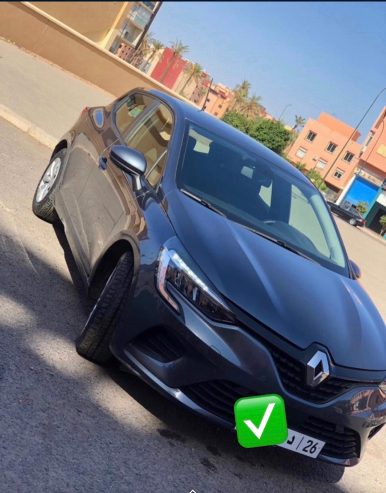 Clio 5 available to rent